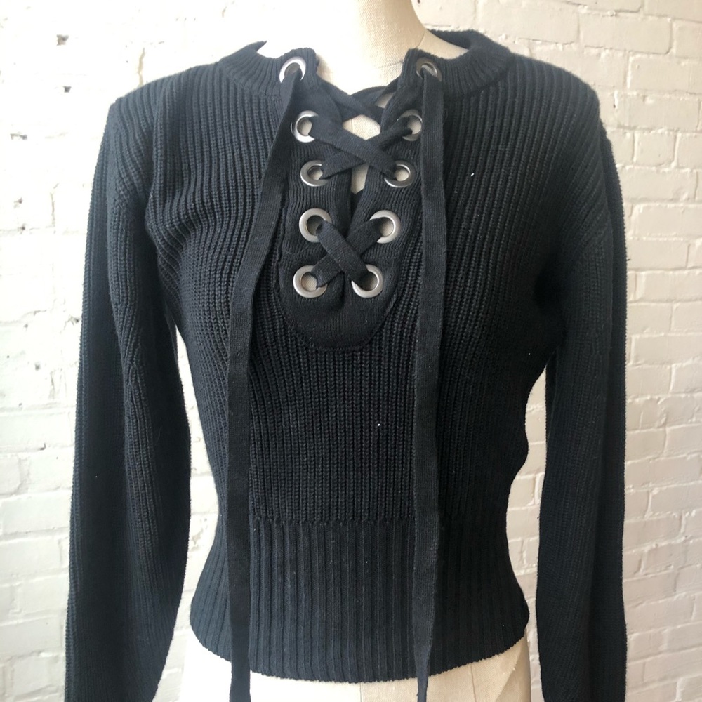 Olivia & Warren! Women’s Black Long Sleeves top Size XS